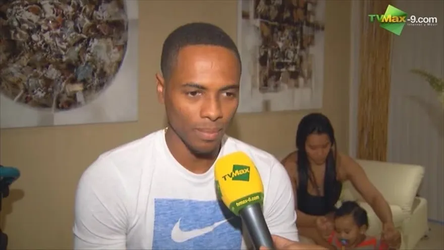 Irving Saladino se mudar