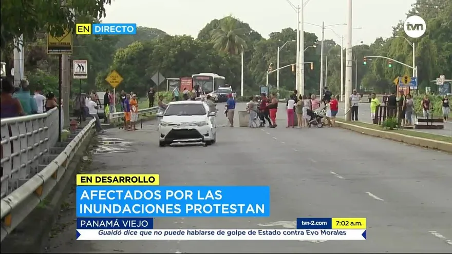Afectados por inundaciones salen a protestar