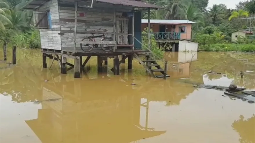 Vuelve a llover en Bocas del Toro, alarma por crecida de ríos y deslizamientos