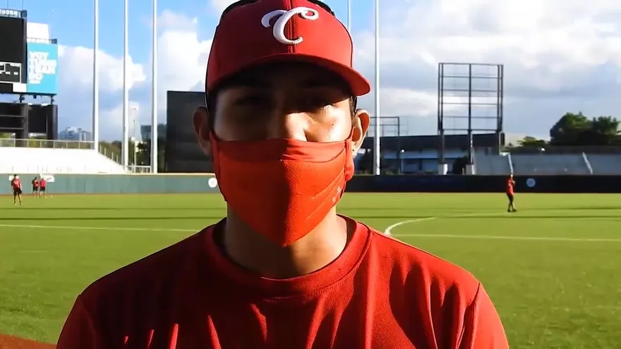 El panameño Miguel Amaya, sigue su adaptación en la pelota boricua con los Criollos de Caguas