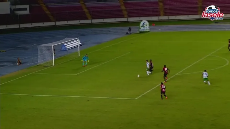 Alianza superó 2-0 al Sporting con goles de 'Bombo' Medina