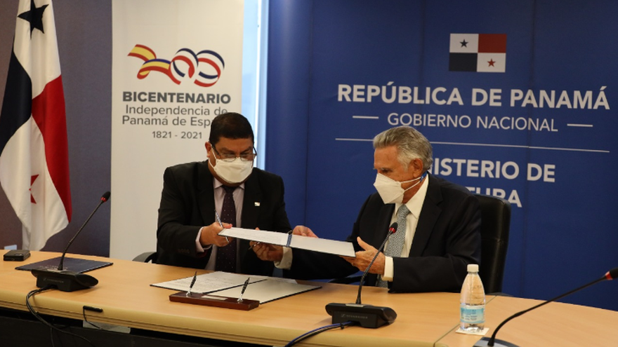 MiCultura asigna nuevas responsabilidades al Patronato del Teatro Nacional a través de acuerdo