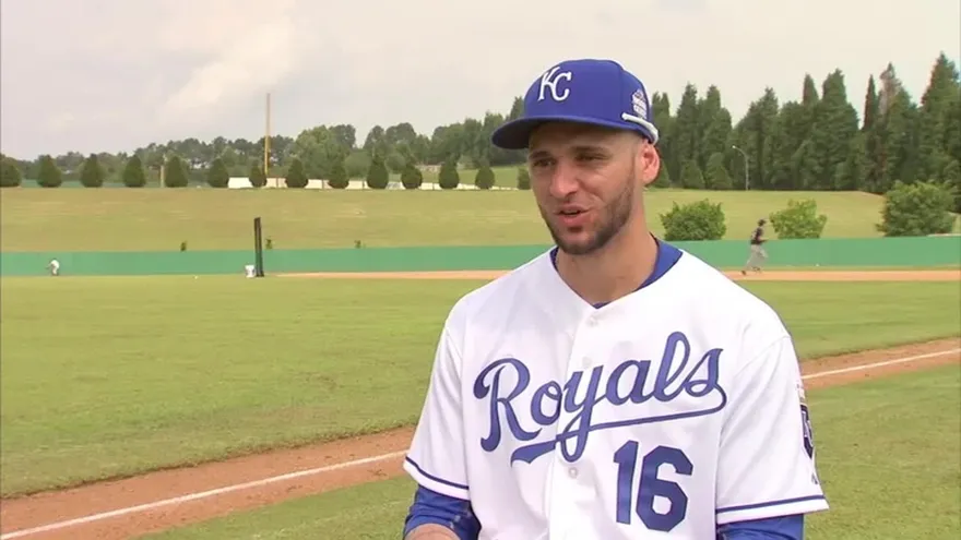 Paulo Orlando se convirtió en el primer brasileño en jugar una Serie Mundial