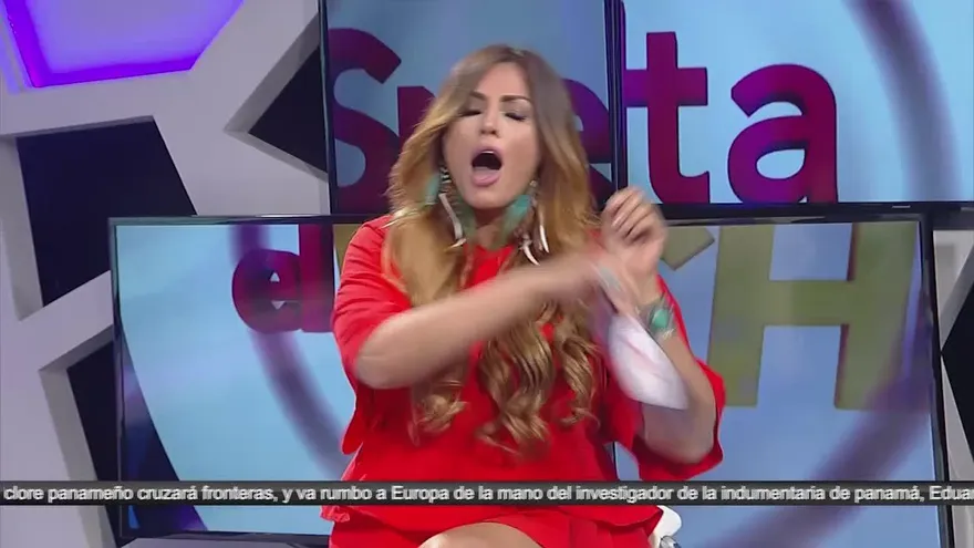 ¡Pillaron a Joseline y a Kevin en el cine!