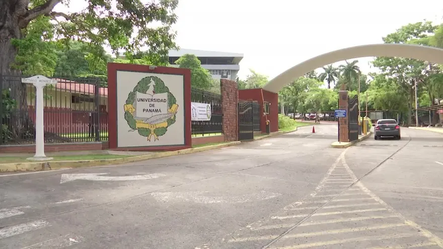 Fiscalía tiene en la mira al exrector de la UP Gustavo García de Paredes