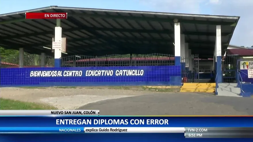 Recogen los diplomas que tenían Himno Nacional de Costa Rica; error será corregido