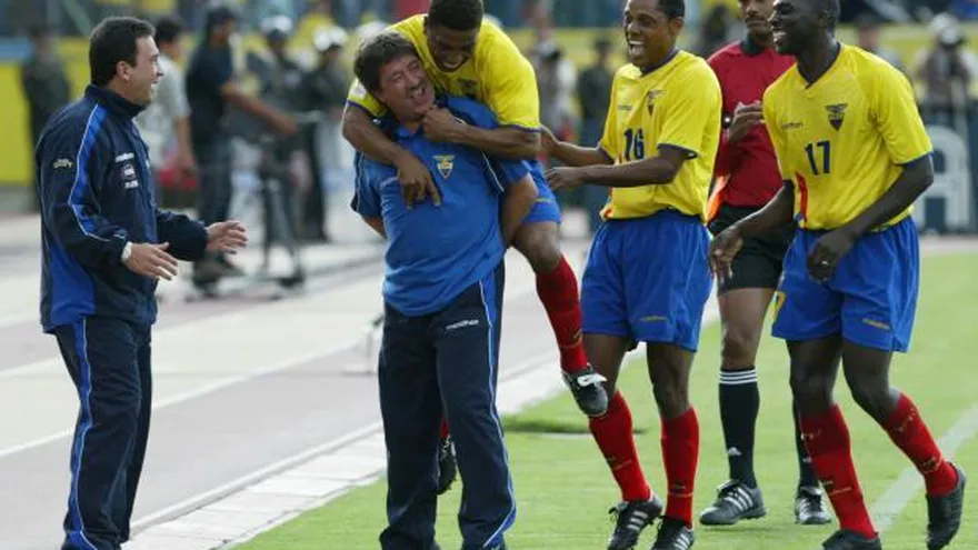 En Ecuador quieren de vuelta al "Bolillo"