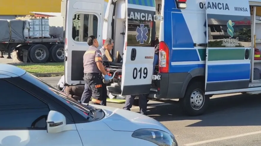 Dos personas resultaron heridas tras colisión entre motocicleta y vehículo 4x4 en Chiriquí