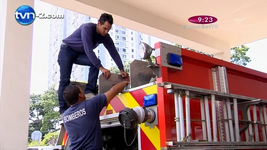 Un Día con los Bomberos - Domil