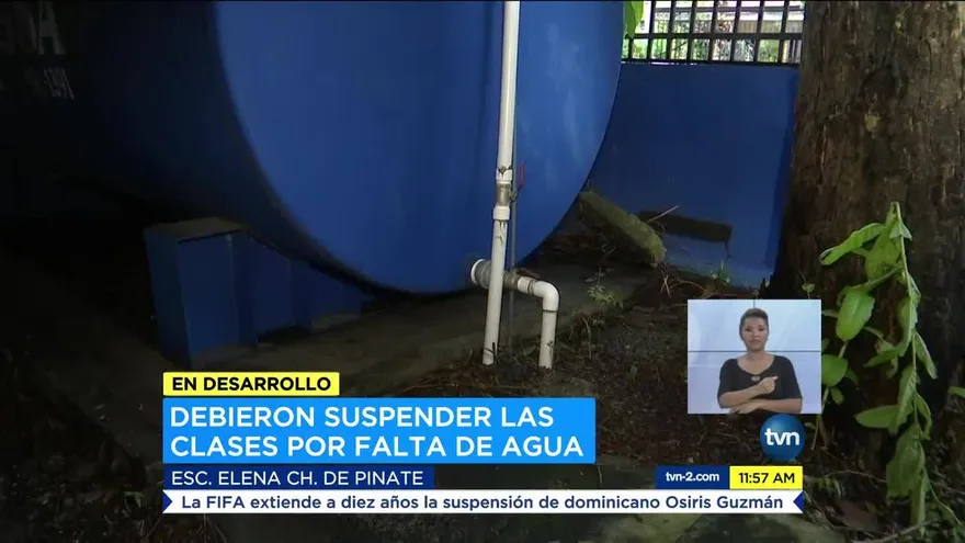 Comunidad educativa del Elena Chávez de Pinate continúa en paro por problemas de agua