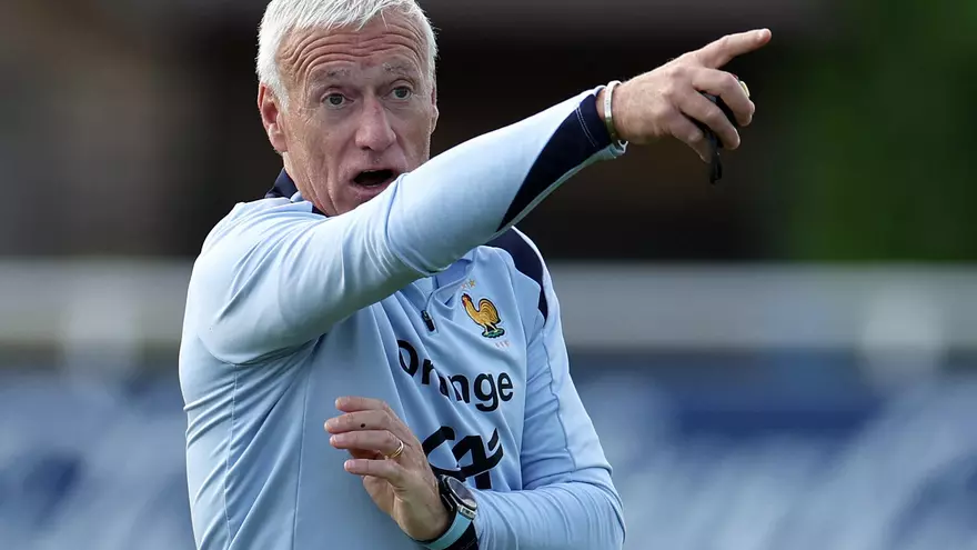 Didier Deschamps entrenador de la selección de Francia
