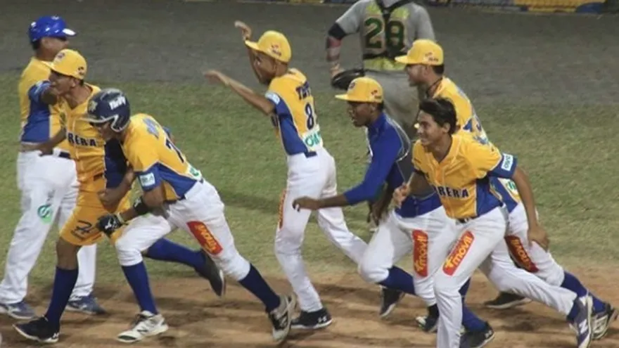 Occidente deja en el terreno a Bocas, Herrera hace lo propio con Darién