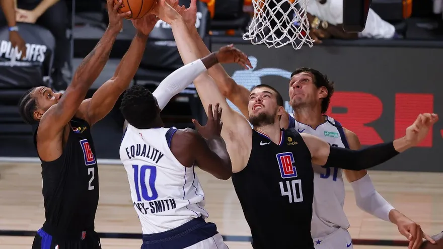 Clippers eliminan a Mavericks y van a semifinales del Oeste en la NBA
