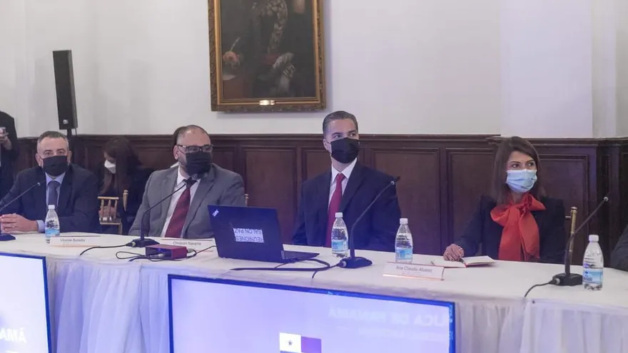 Cortizo explora con ejecutivos de multinacionales la generación de nuevas plazas de empleo