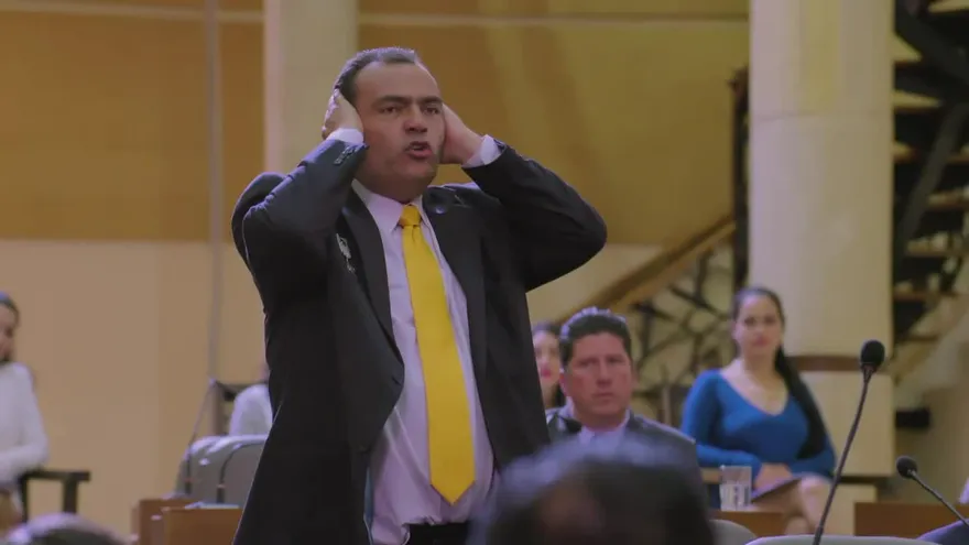 La Gloria de Lucho - Capítulo 43