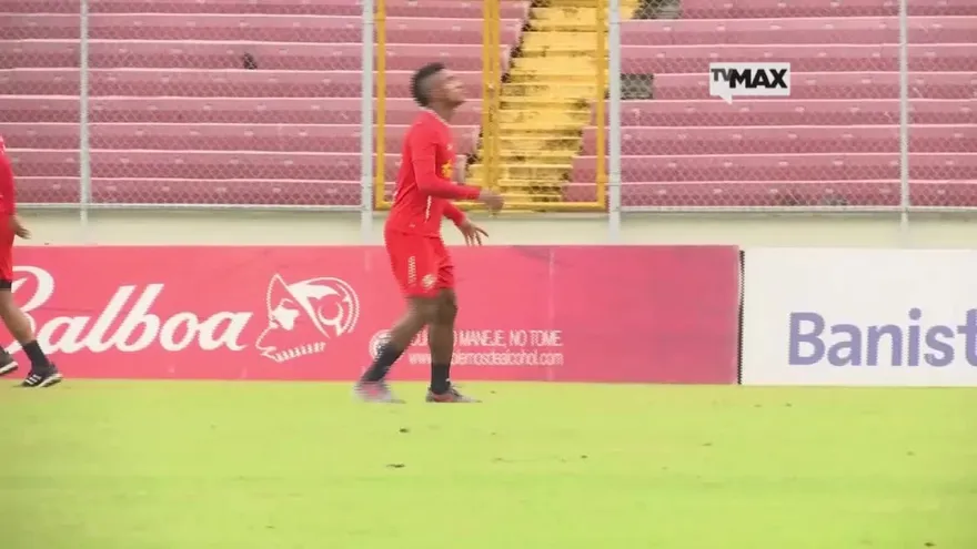 Entrenamiento de la Sele en horario vespertino