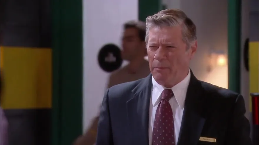 Una Maid en Manhattan - Capítulo 40