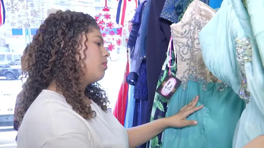 ¿Cómo se preparan los jóvenes para las graduaciones?