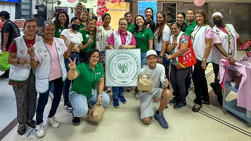 Gianmatteo Rousseau compartió con pacientes y personal del Instituto Oncológico Nacional y de la Asociación Nacional de Pacientes de Quimioterapia