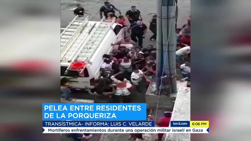 Vídeos registran riña tumultuaría en Río Abajo