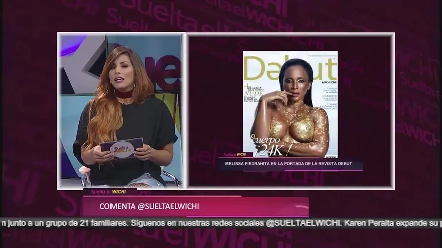 Carolina Dementiev maneja en bicicleta hasta el interior