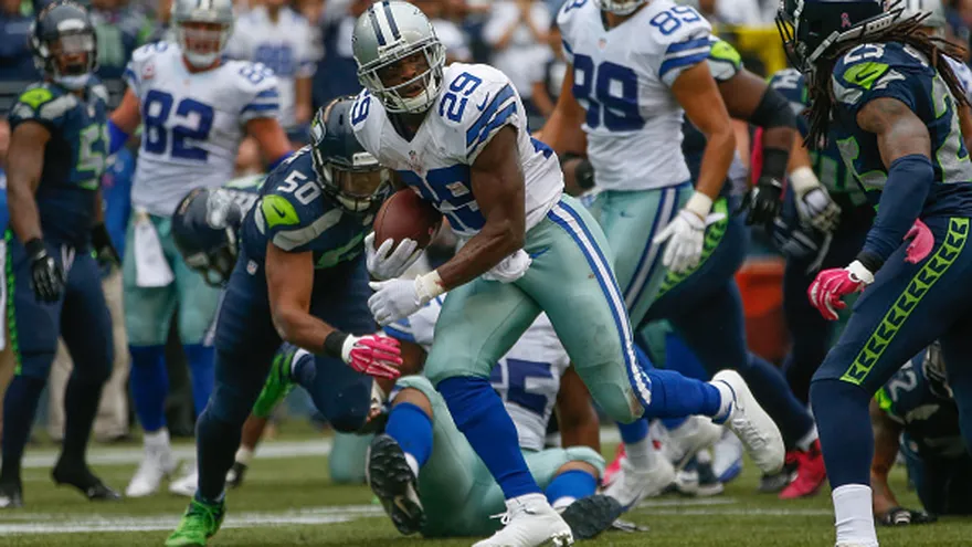 Murray y Cowboys sorprenden a los campeones