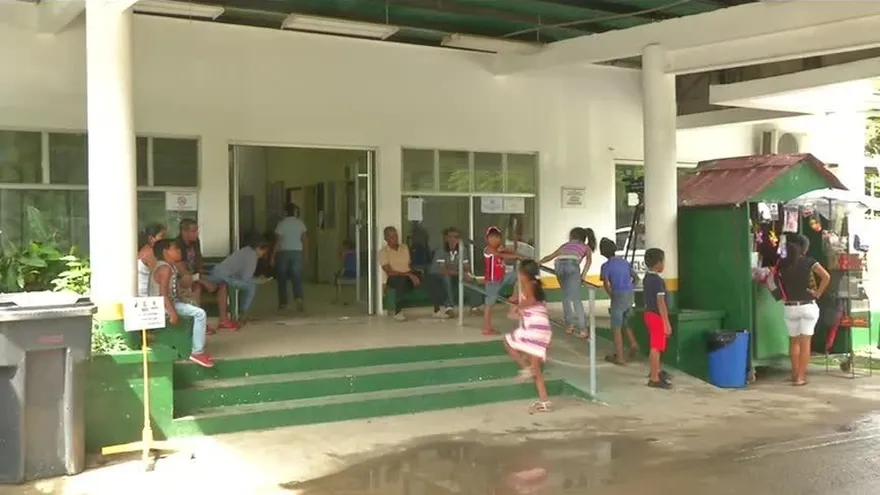 Residentes de Veracruz exigen mejorar atención en Centro de Salud