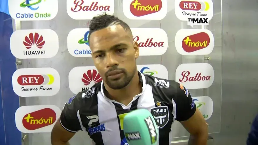 Armando Polo sobre Enrico Small: "Small también tira excelentes penales"