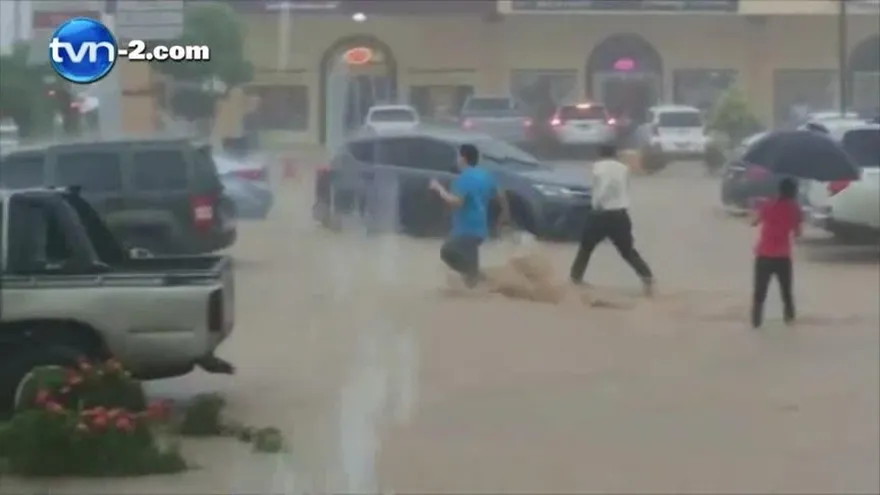 Caos en Condado del Rey a consecuencia de las inundaciones