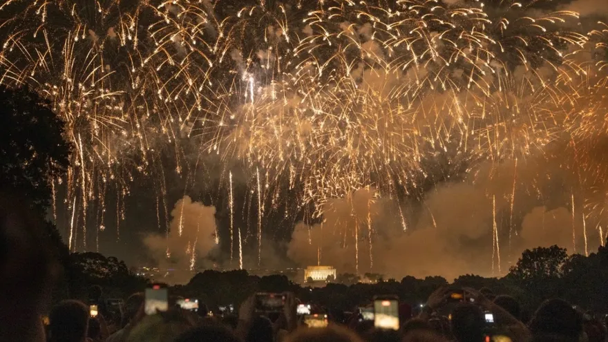 Fuegos artificiales por independencia de EEUU