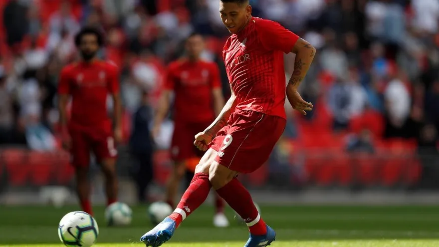 Firmino duda contra el PSG por un golpe en un ojo