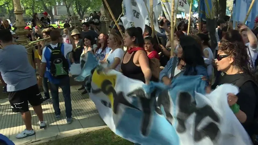 Marchan en Argentina contra austero presupuesto 2019