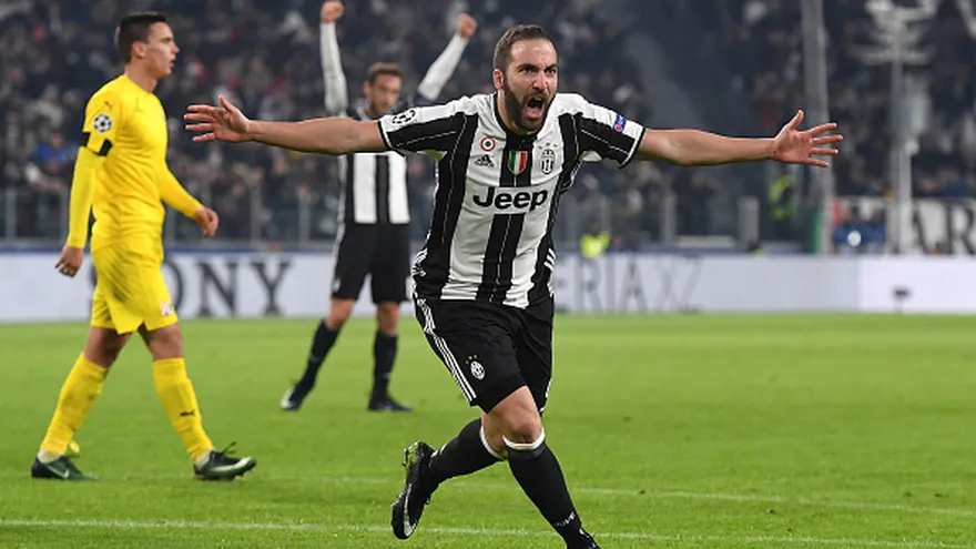 Juventus consigue el liderato de grupo guiada por Higuaín
