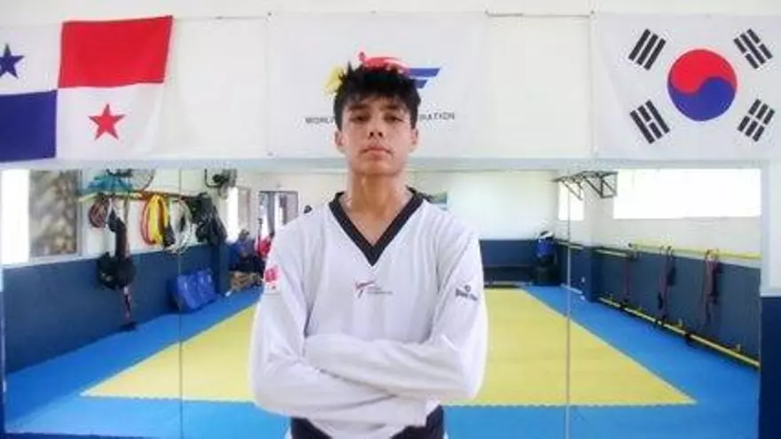 Sebastián Lasso, promesa del taekwondo panameño va tras el sueño olímpico