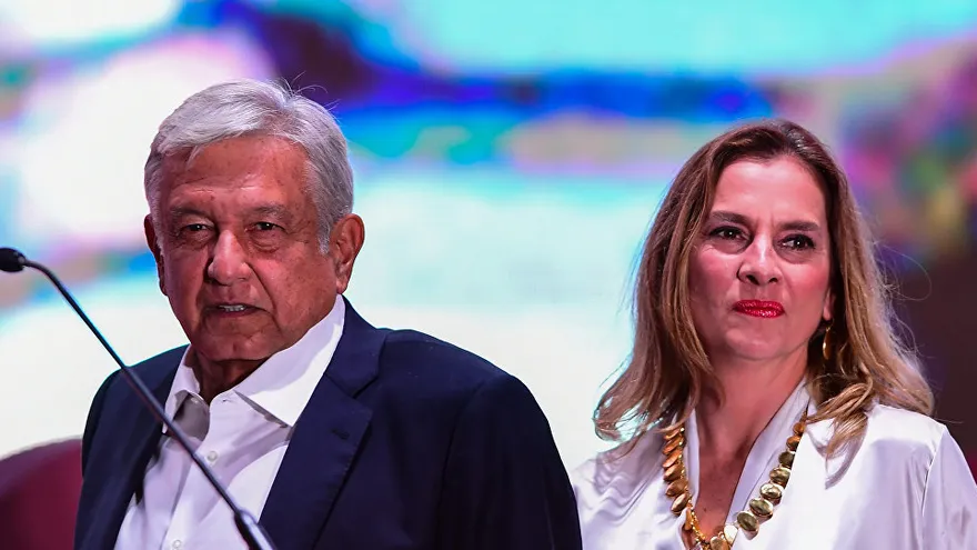 En la imagen, el presidente electo de México, Andrés Manuel López Obrador, y su esposa Beatriz Gutiérrez Müller.
