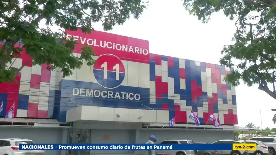 Funcionarios del gobierno que se encuentran en plena campaña para cargos del PRD