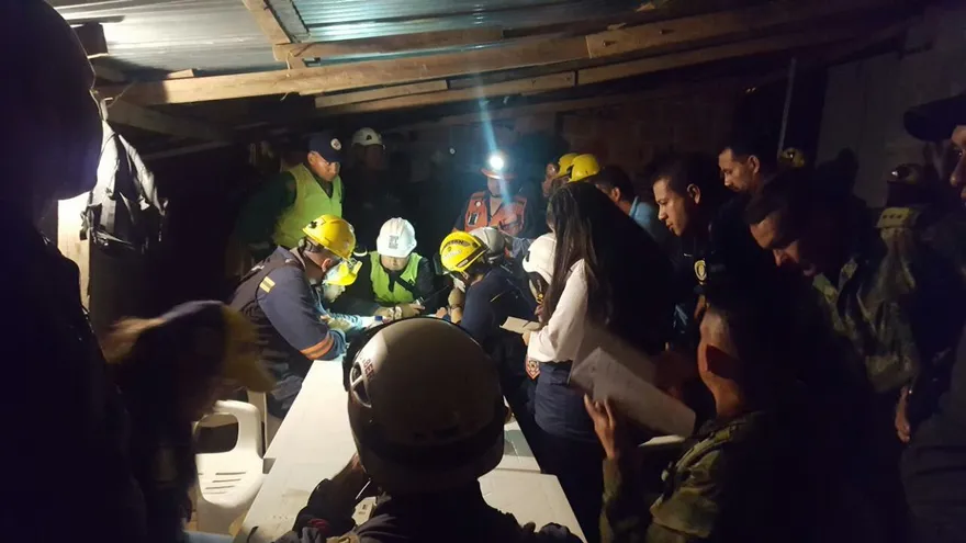 Explosión en una mina colombiana deja seis muertos y un herido.