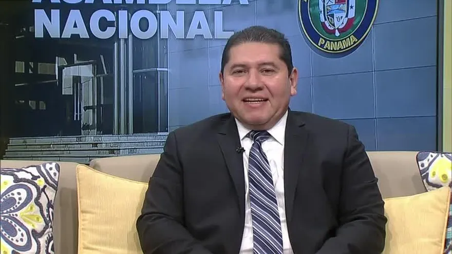 Rubén De León reacciona ante disputa por caso de Ayú Prado