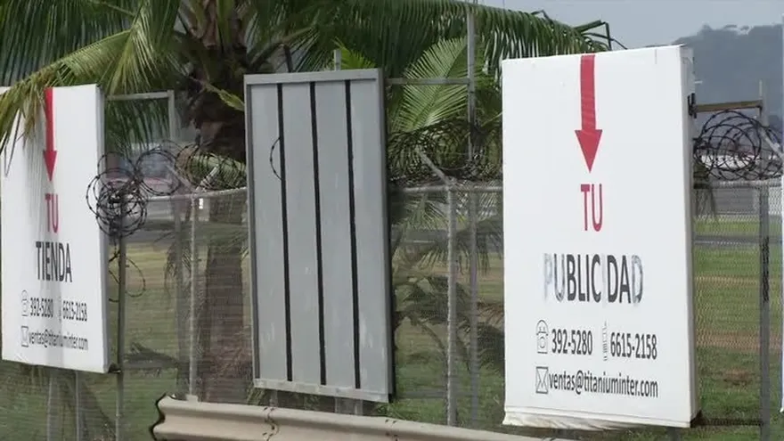 Discordia genera eliminación de vallas cerca de aeropuerto Marcos A. Gelabert