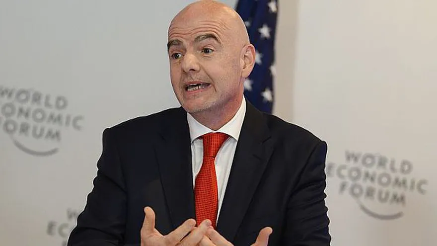 Presidente de FIFA desconoce cuando se podrá reanudar el fútbol