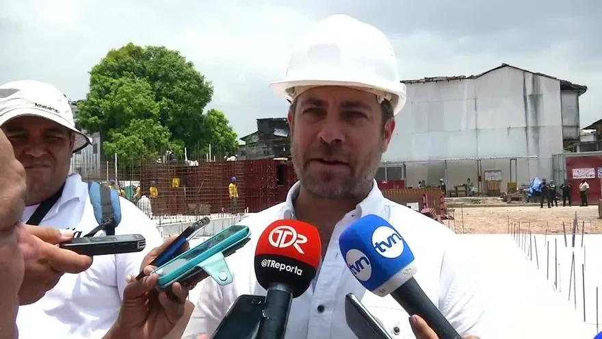 Etchelecu reacciona a denuncia de mal estado de apartamentos en Curundú