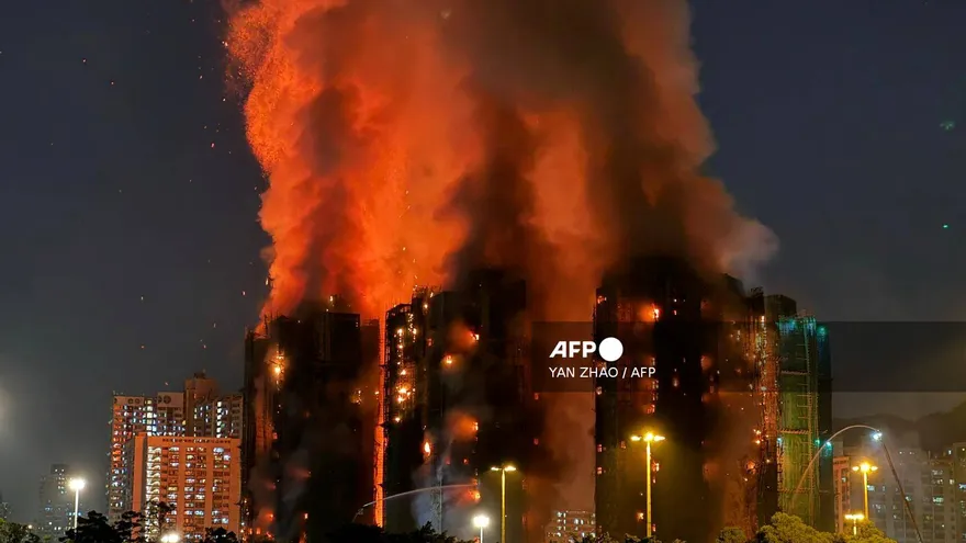 El incendio en el complejo residencial de Hong Kong