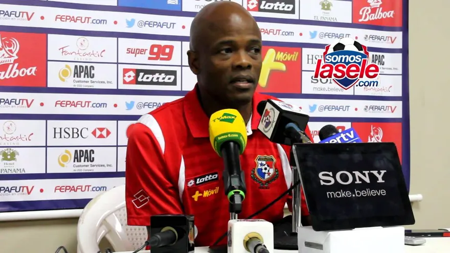 Segunda parte de la conferencia de prensa con Julio Dely Valdés