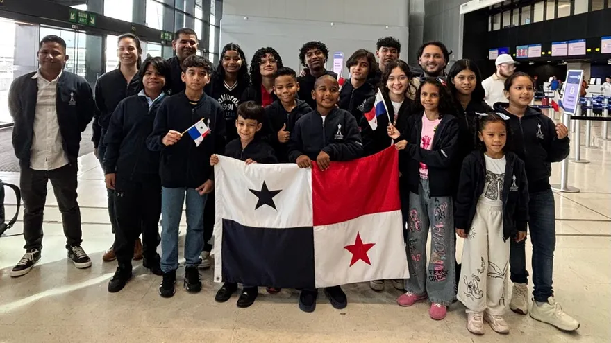 Integrantes de la delegación de ajedrez escolar de Panamá