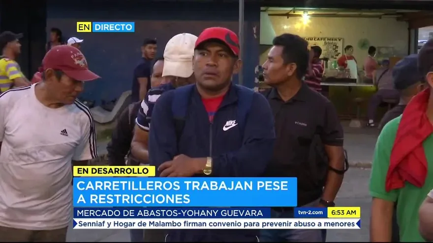 Carretilleros trabajan pese a restricciones