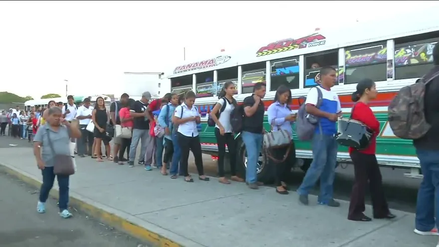 Usuarios en Panamá Este exigen un mejor transporte