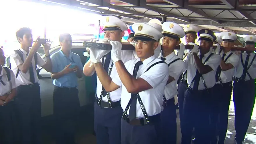 Cruz Peregrina vista el Fermín Naudeu