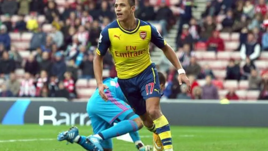 Piden a Balotelli “ver videos” de Alexis Sánchez