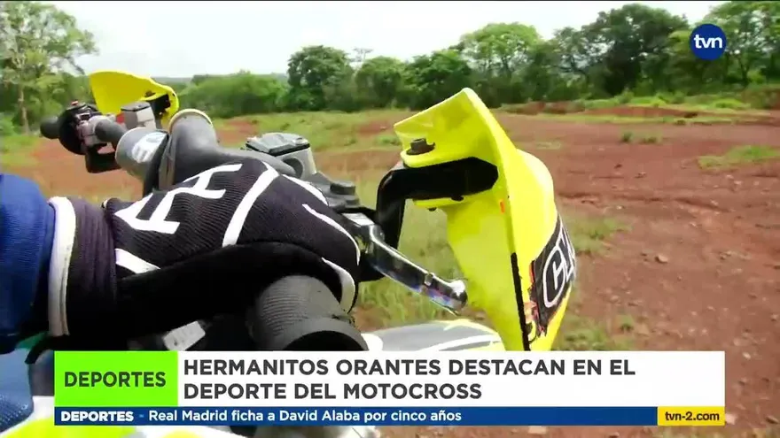 Los hermanitos Orantes destacan en el motrocross