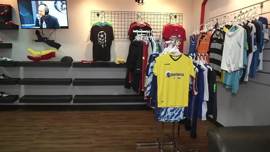 Roban en local comercial de Felipe Baloy